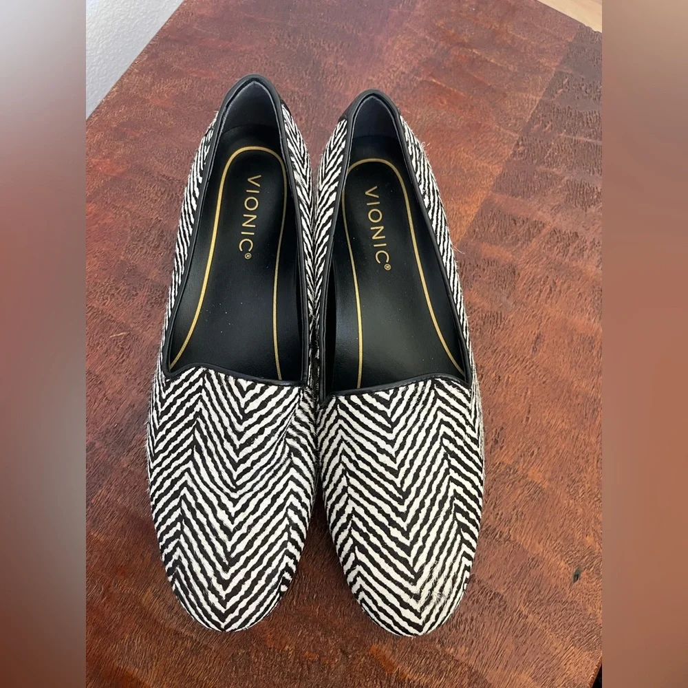 Vionic Willa Herringbone Calf Hair Loafer Black & White Zebra Preppy Minimalist